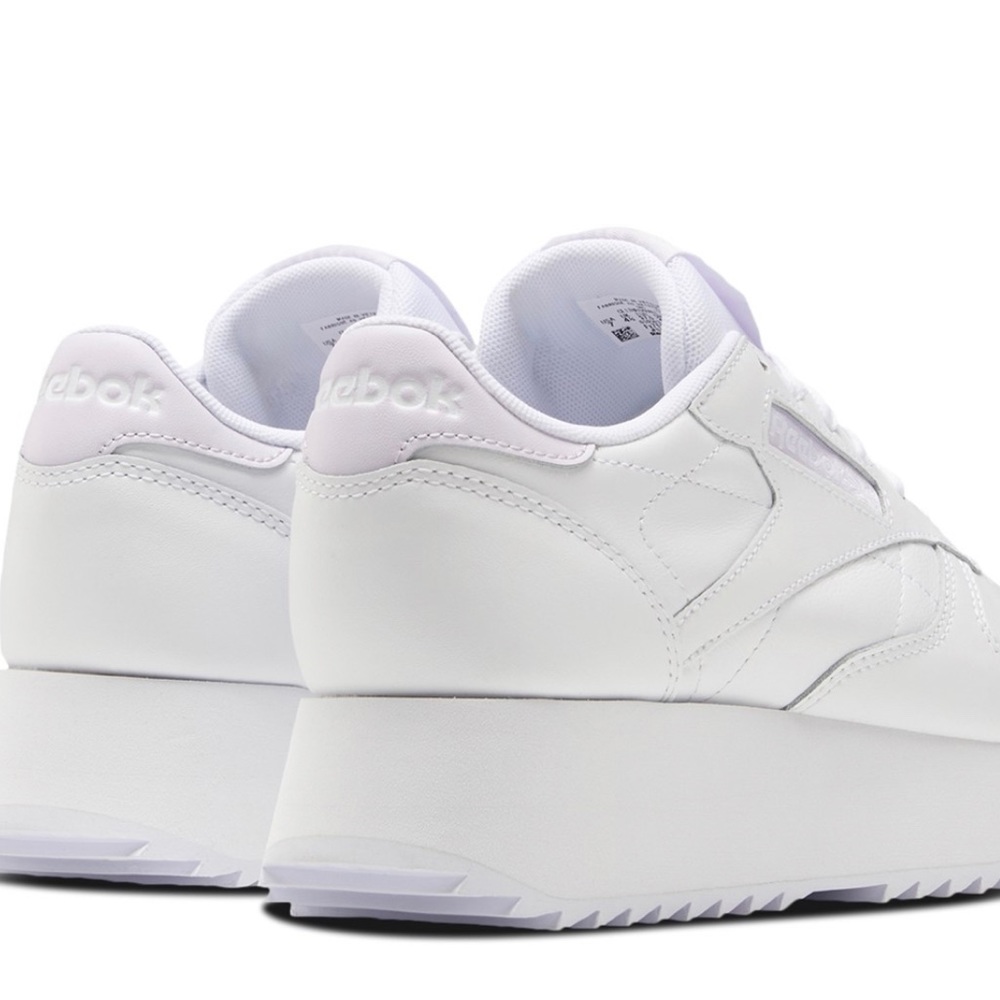 Reebok Classic White Sneakers - Picture 2 of 15